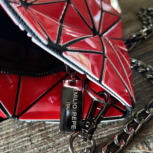 Emilio Pepe Italy Geometric Crossbody to Wristlet to Clutch in one Hand Bag - Picture 7 of 11